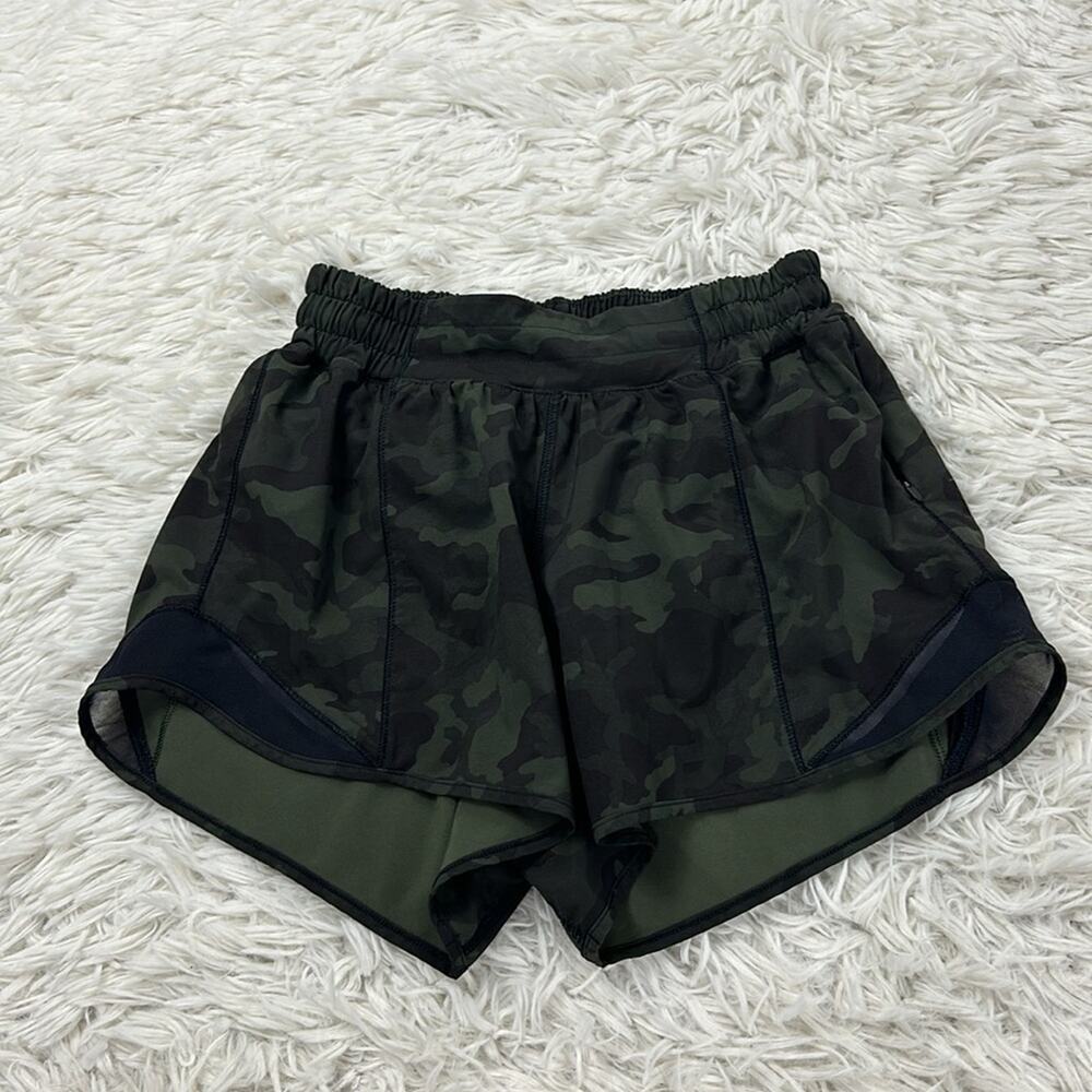 Lululemon Hotty Hot Short II *Long 4" Incognito Camo Multi Gator Green
